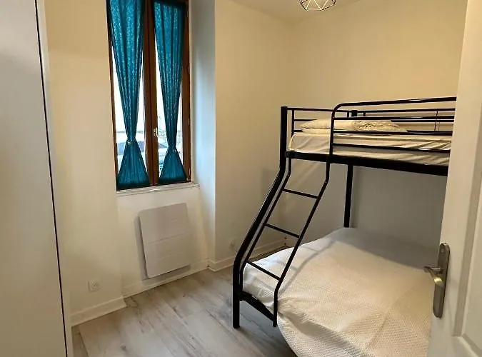 Appartement Spacieux - Proche Centre Et Therme