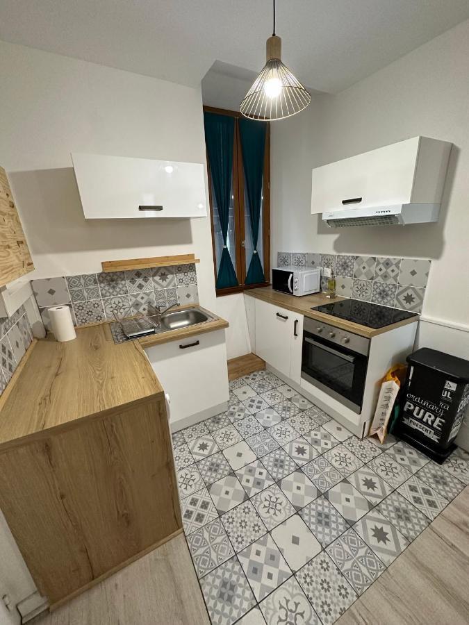 Spacieux - Proche Centre Et Therme Appartement *